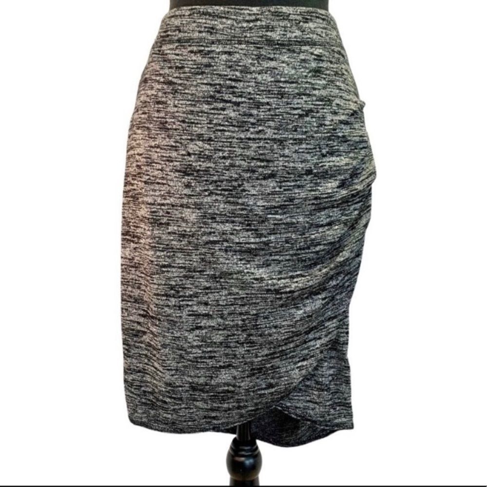 ARITZIA Wilfred gray ruched stretchy Tyra skirt size small🔥